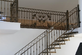 Treppenaufgang Schmiedeeisen Mitteldekor