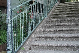 Treppengeländer Metall Dekor weiß grün
