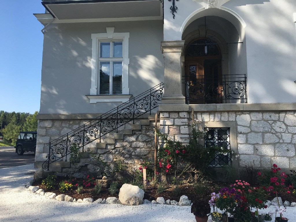 Treppengeländer Außenbereich Schmiedeeisen