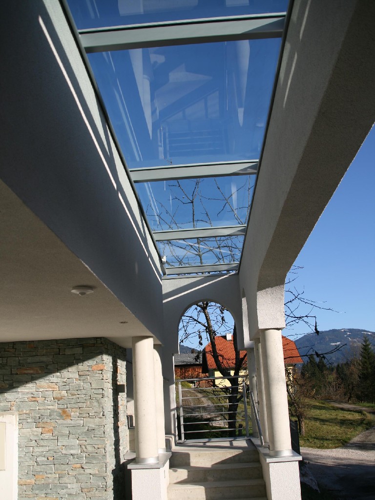Überdachung Schmiedeeisen Glas VSG Eingang Vordach
